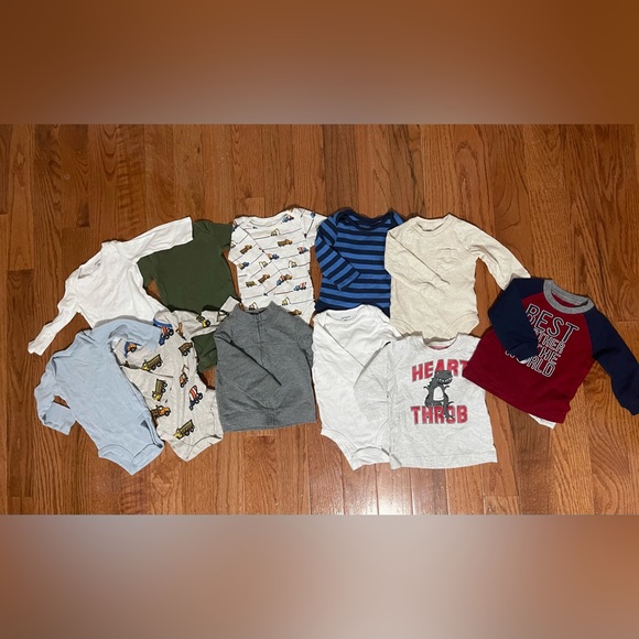 6 - 9 Months Boy Cloths BUNDLE ( 34 pcs ) - Picture 4 of 6